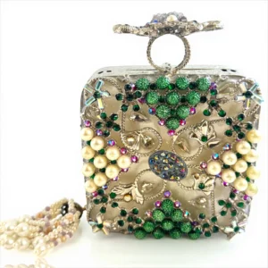 BLOSSOM CLUTCH