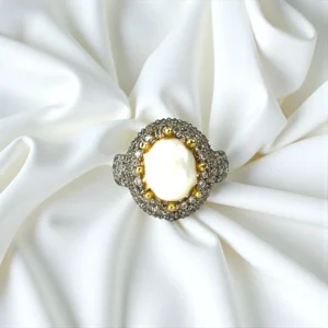 CIRCULAR WHITE RING 1