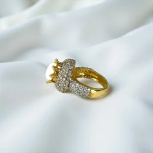 CIRCULAR WHITE RING 2