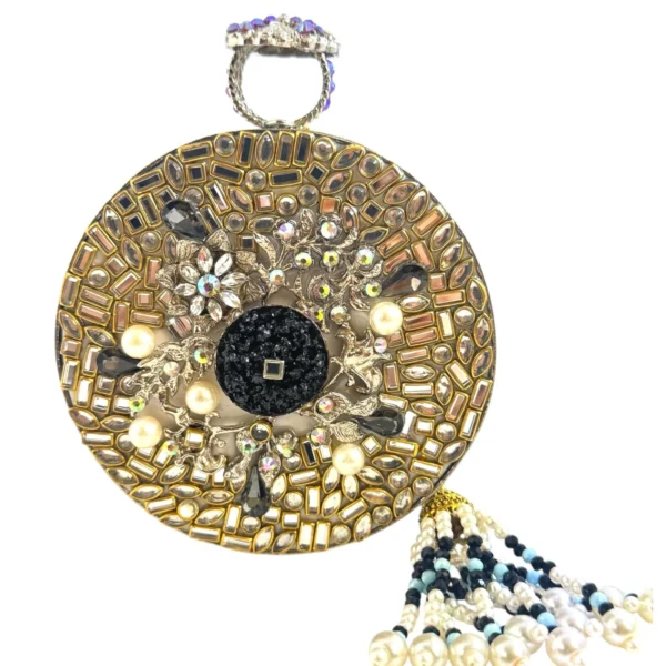 DAZZLING CLUTCH