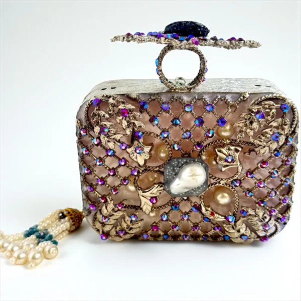 LUXURY CLUTCH