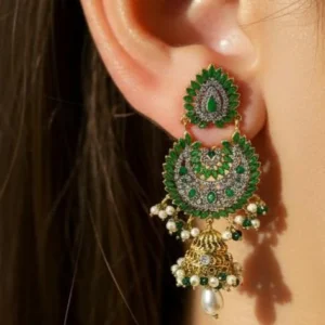 OPULENT GREE EARRINGS