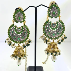 OPULENT GREEN EARRINGS