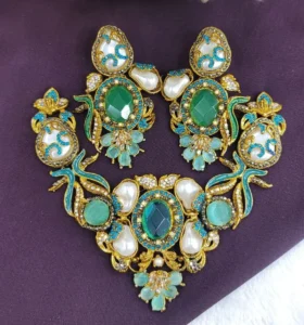 PISTACHIO NECKLACE SET 1 (1)