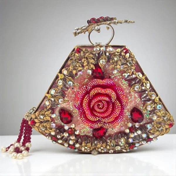 ROSE CLUTCH