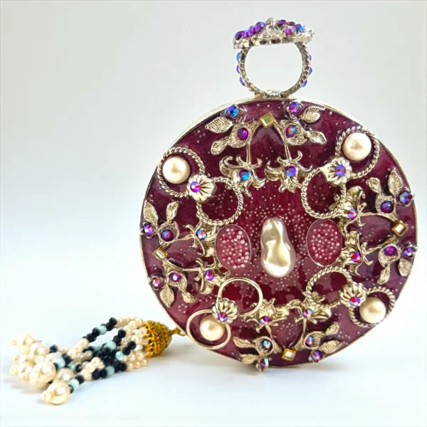 RUBU ROUND CLUTCH