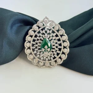 emerald leafy ring
