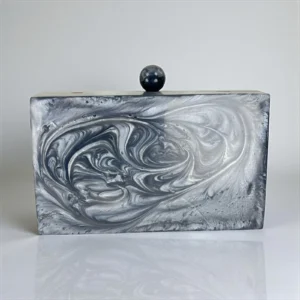 BLACK MARVEL CLUTCH 1
