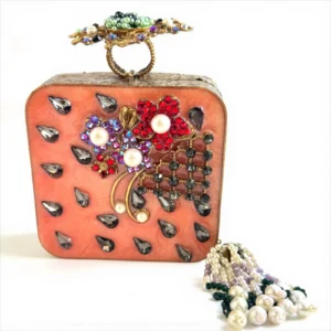CORAL FLORET CLUTCH