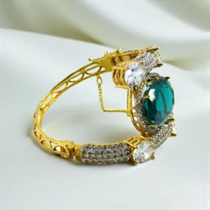 LUXE OCEAN BANGLE 1