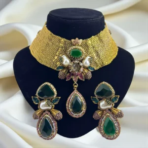 MAHARANI EMERALD SET