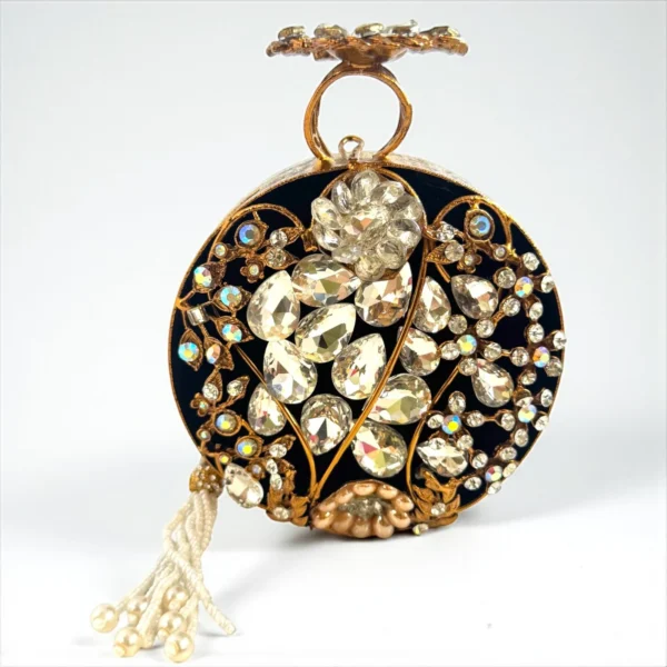 MAJESTIC BLACK CLUTCH