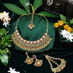 TRADITIONAL BRIDAL SET