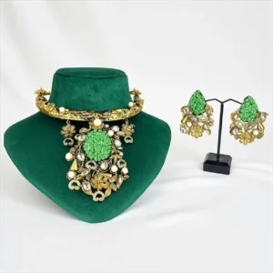 ANTIQUE NECKLACE SET