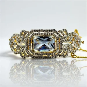 DIAMOND LUXE BANGLE