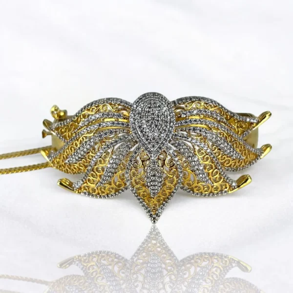 LEAFY ZIRCON BANGLE