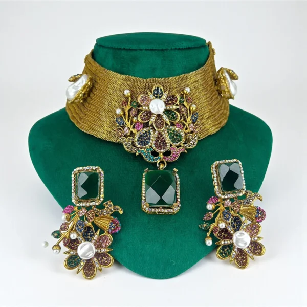 LUXURY MULTI EMERALD SET