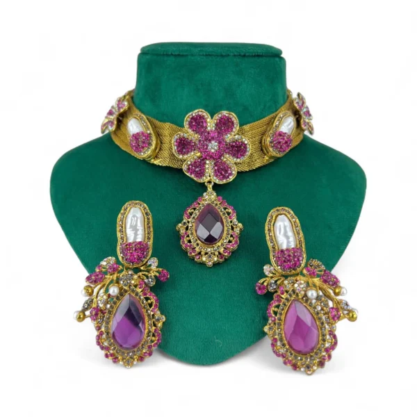 MAGENTA FLORAL SET ....