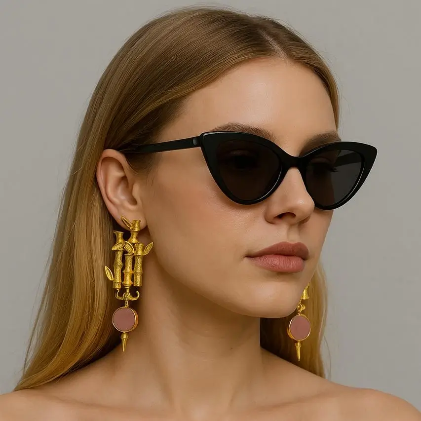 Mornee models 0ct 2