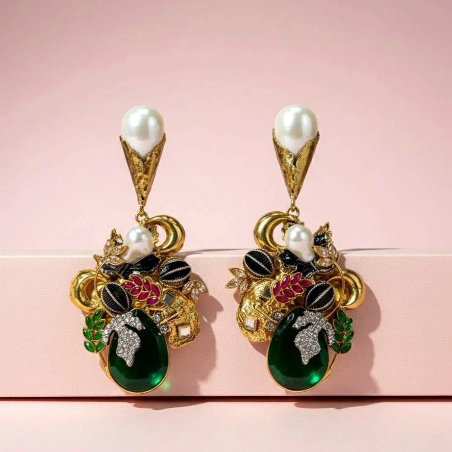 OPULENT GREEN EARRINGS