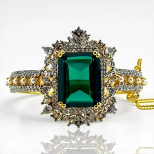 SPARKLE GREEN BANGLE