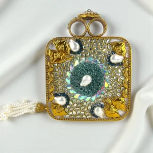 STONY GOLDEN CLUTCH