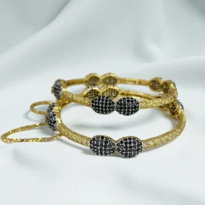 BLACK UXURY BANGLE 1