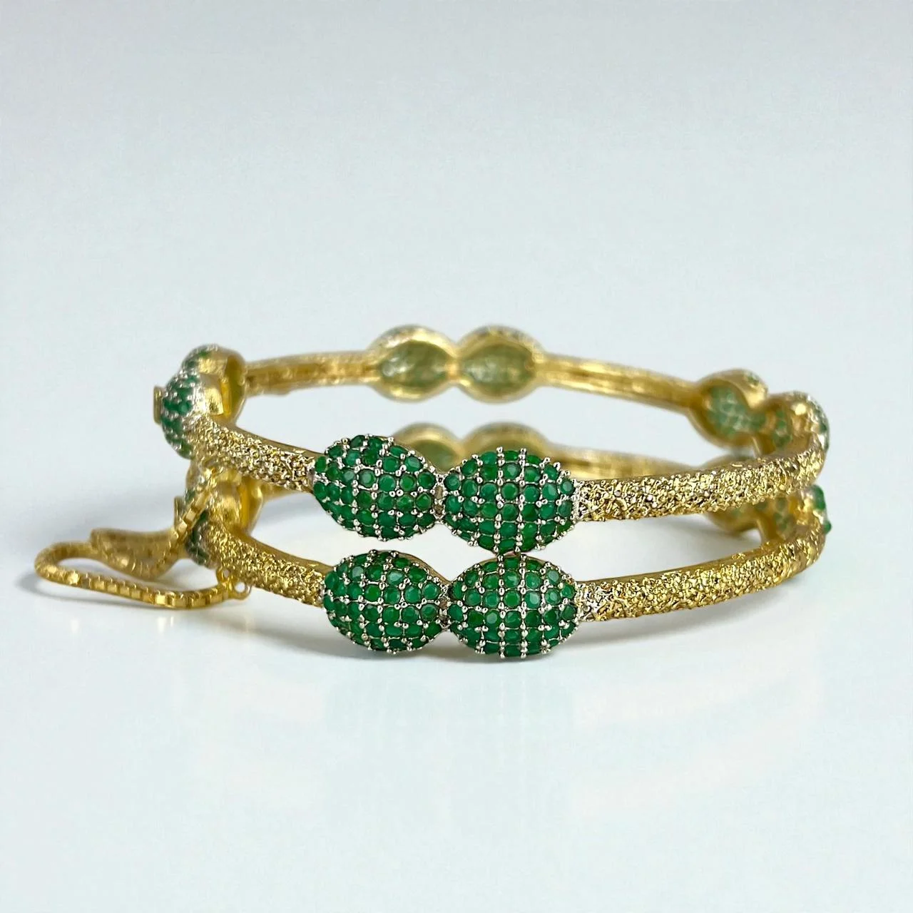 GREEN LUXURY BANGLE