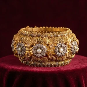 GOLDISH FLORET BANGLE