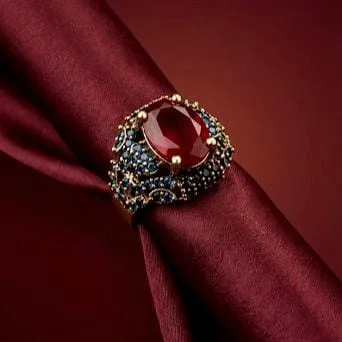 DEEP RUBY RING