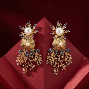 WHITE PEARL EARRINGS