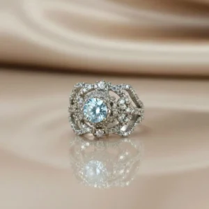 LUXURY DIAMOND RING