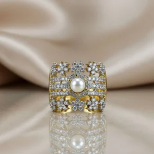 SHIMMERING RING