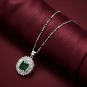 ROYAL GREEN PENDENT