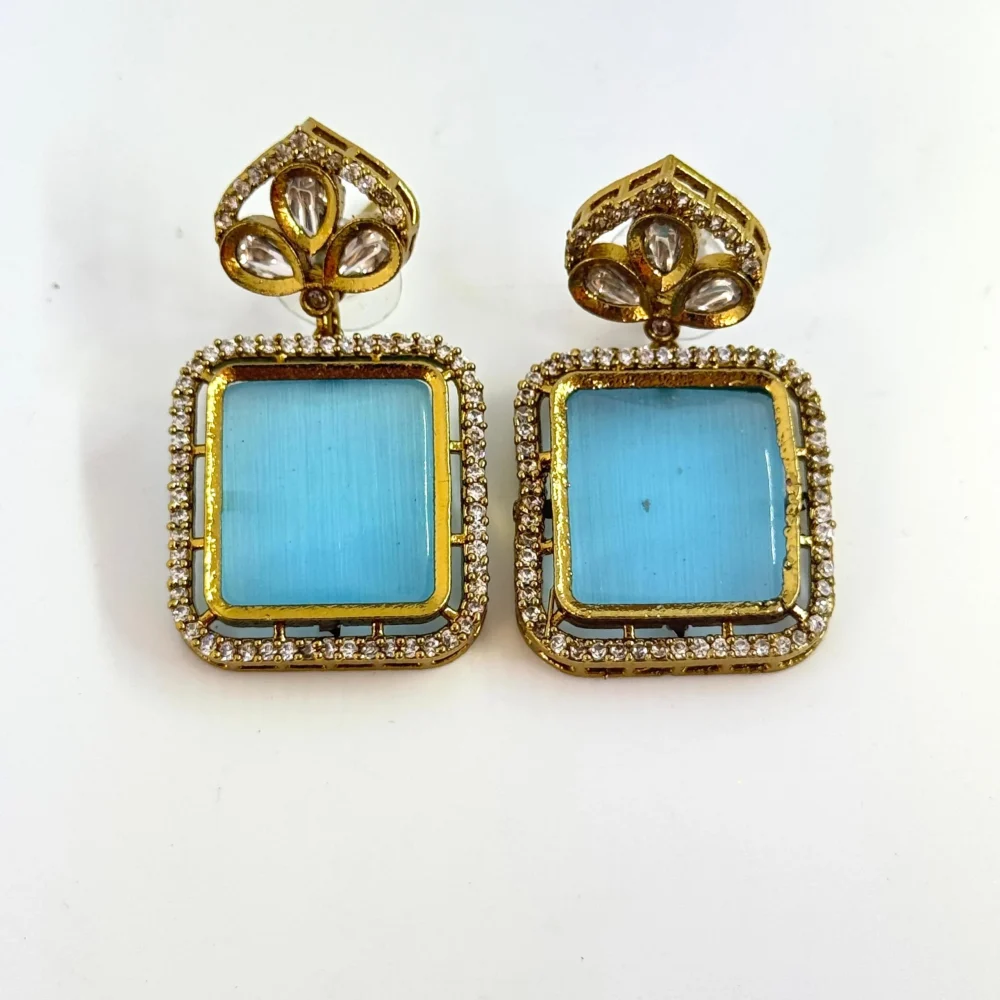 AQUA EAR STUDS
