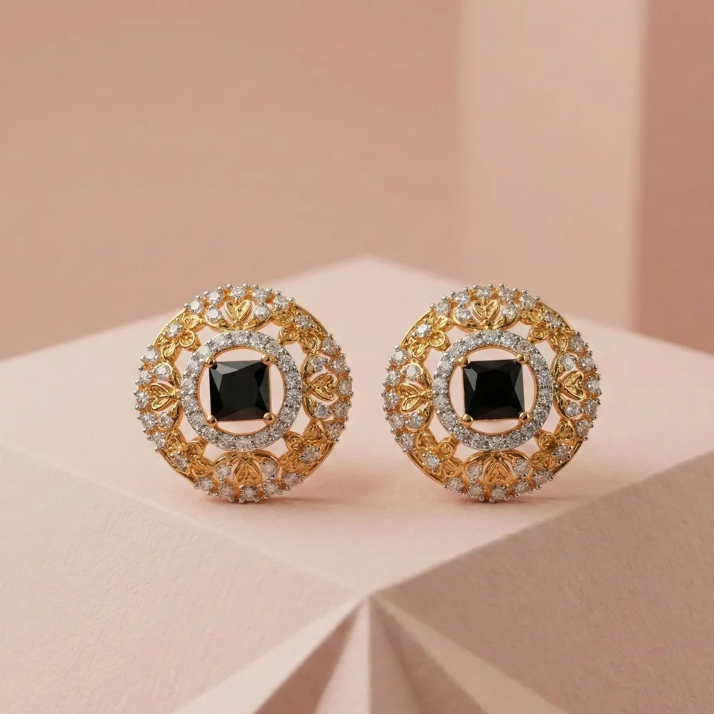 SQUARE BLACK STUDS